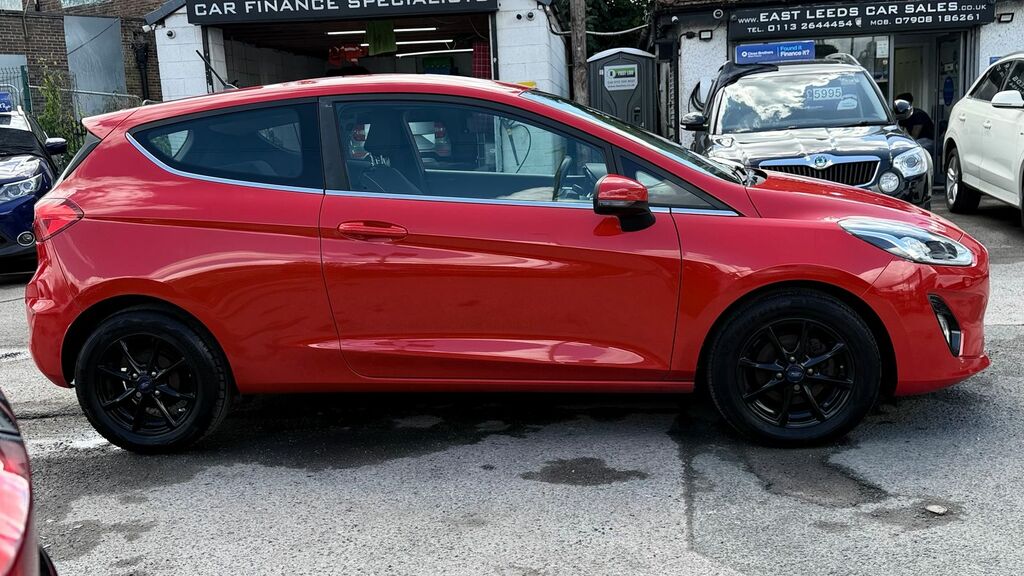 Ford Fiesta 1.0T Ecoboost Zetec Hatchback Eu NU18TNO Red #2
