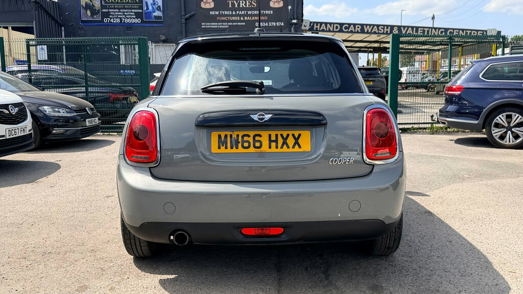 Mini Hatch 1.5 Cooper Hatchback Euro 6 Ss Grey #4