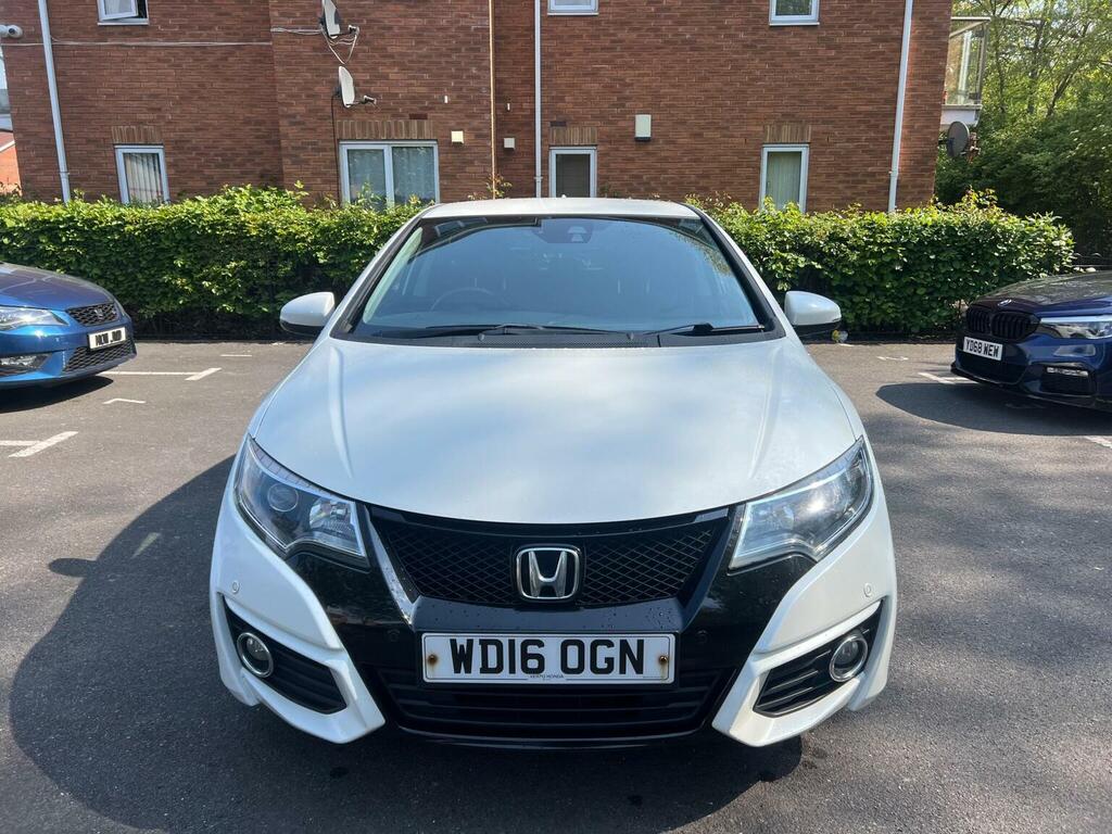 Honda Civic Hatchback 1.6 I-dtec Se Plus Navi Euro 5 Ss 5 WD16OGN White #2