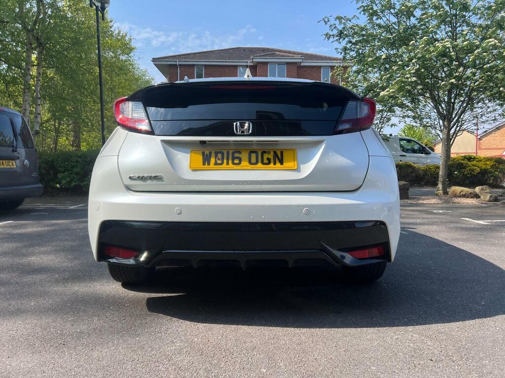 Honda Civic Hatchback 1.6 I-dtec Se Plus Navi Euro 5 Ss 5 WD16OGN White #5