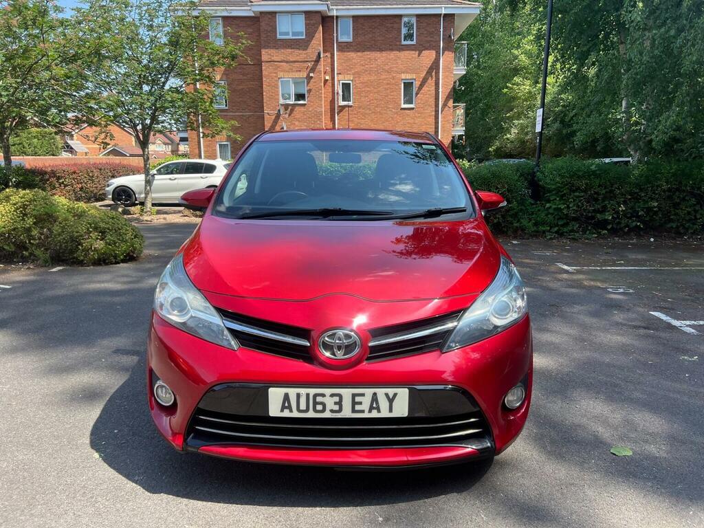 Toyota Verso Mpv 1.8 V-matic Icon Multidrive S Euro 5 Euro Red #2