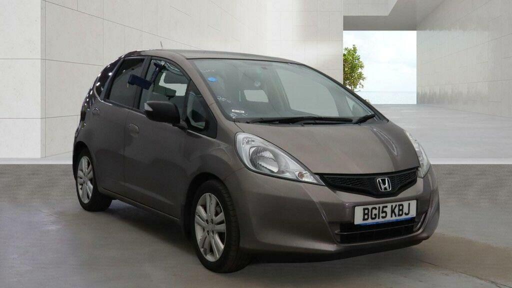 Honda Jazz Hatchback 1.4 I-vtec Es Plus Cvt Euro 5 2015 Brown