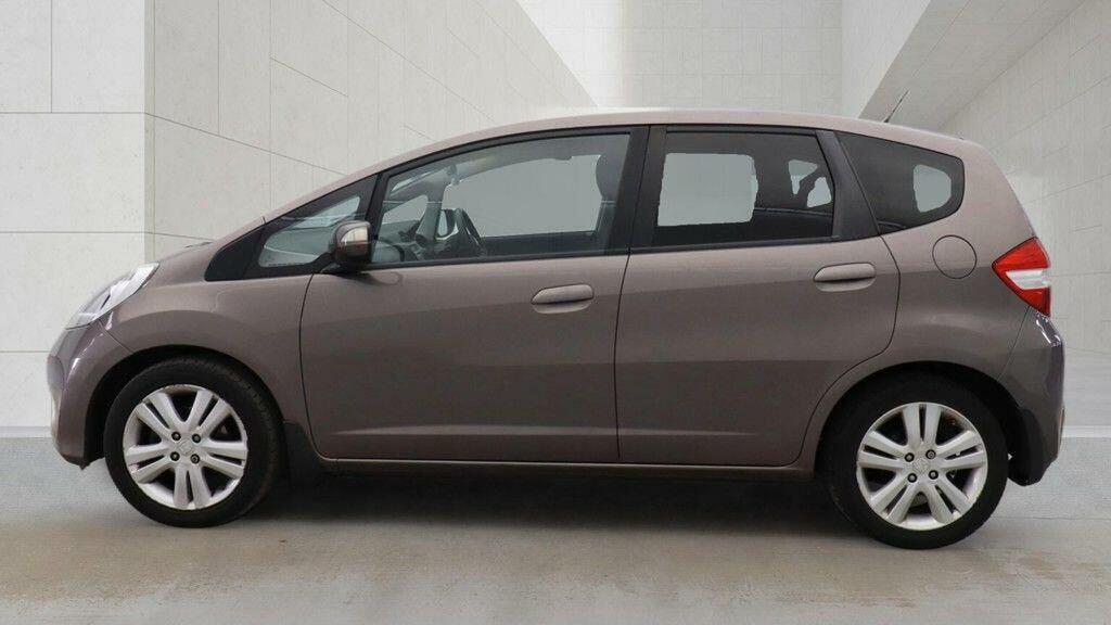 Honda Jazz Hatchback 1.4 I-vtec Es Plus Cvt Euro 5 2015 BG15KBJ Brown #6