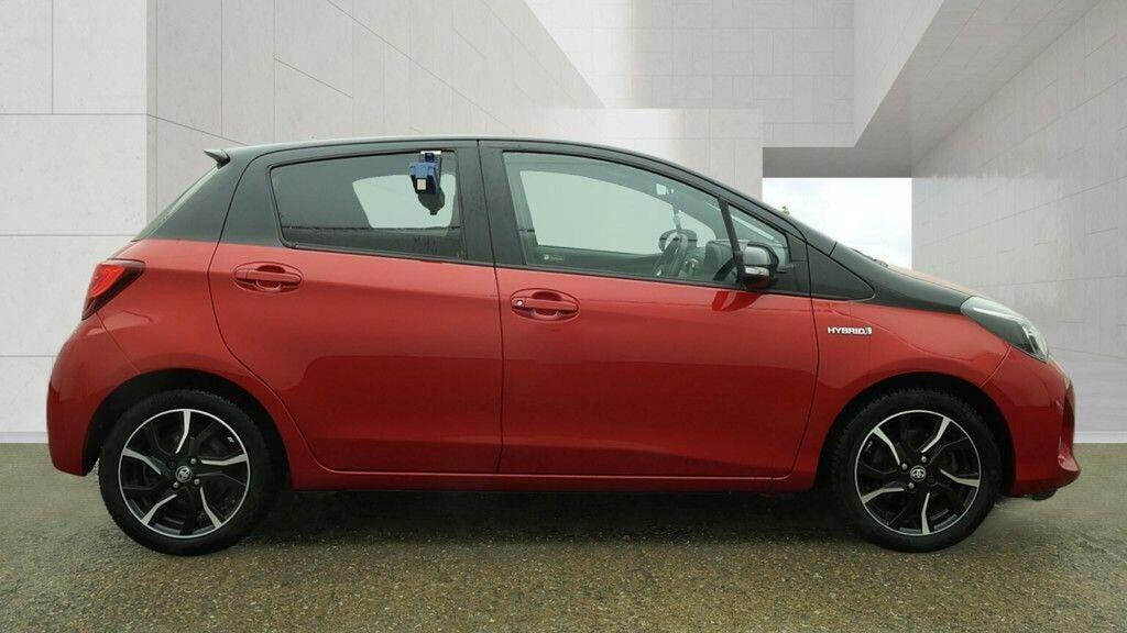 Toyota Yaris 1.5 Vvt-h Design E-cvt Euro 6 Red #5