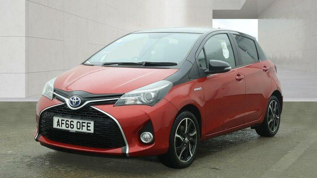 Toyota Yaris Hatchback Red #14