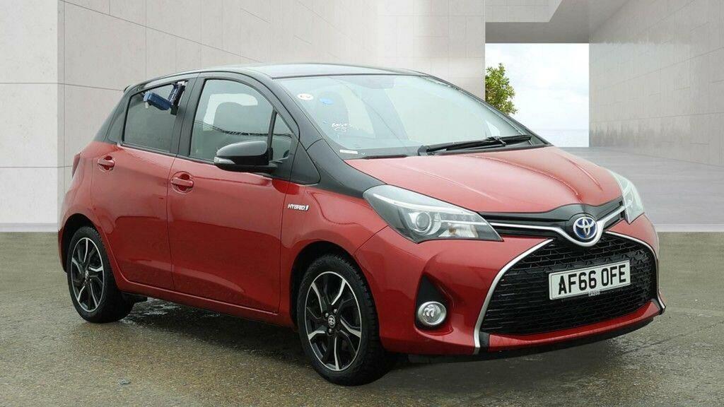 Toyota Yaris Hatchback Red #13