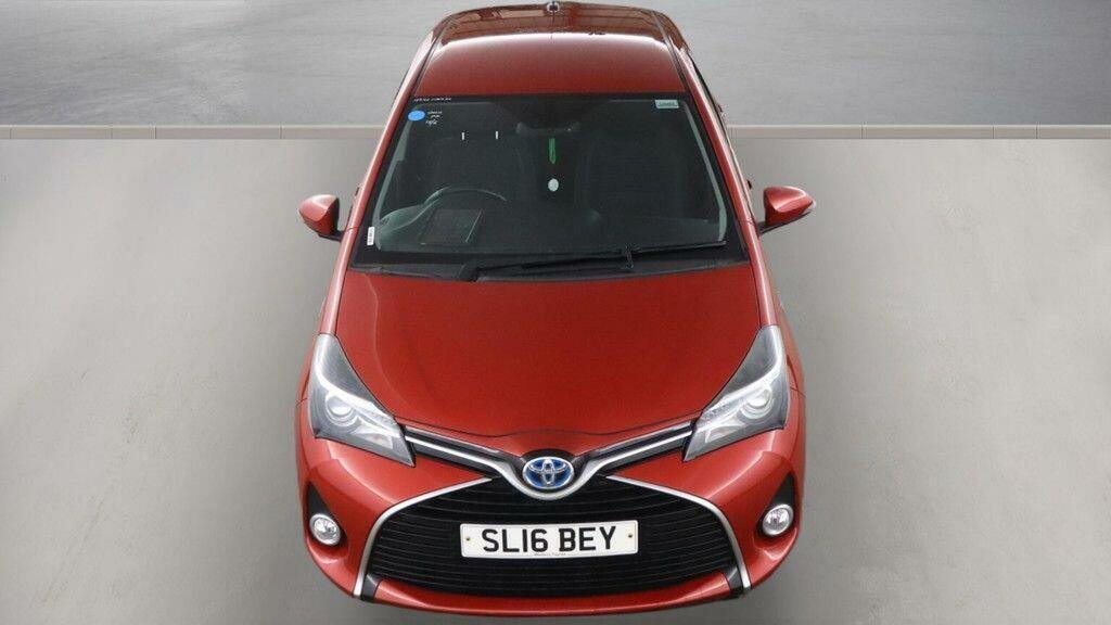 Toyota Yaris Excel Red #7