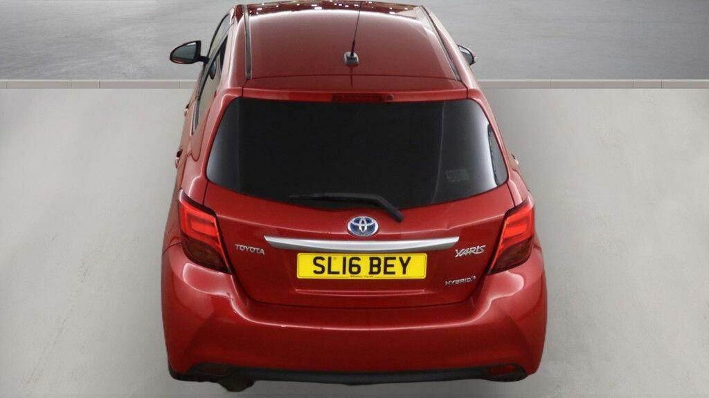 Toyota Yaris Excel Red #8
