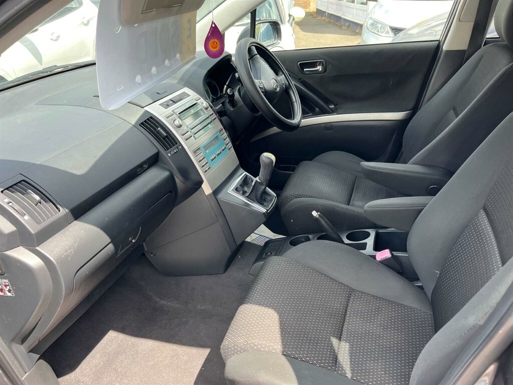 Toyota Corolla Verso Sr D-4d Grey #5