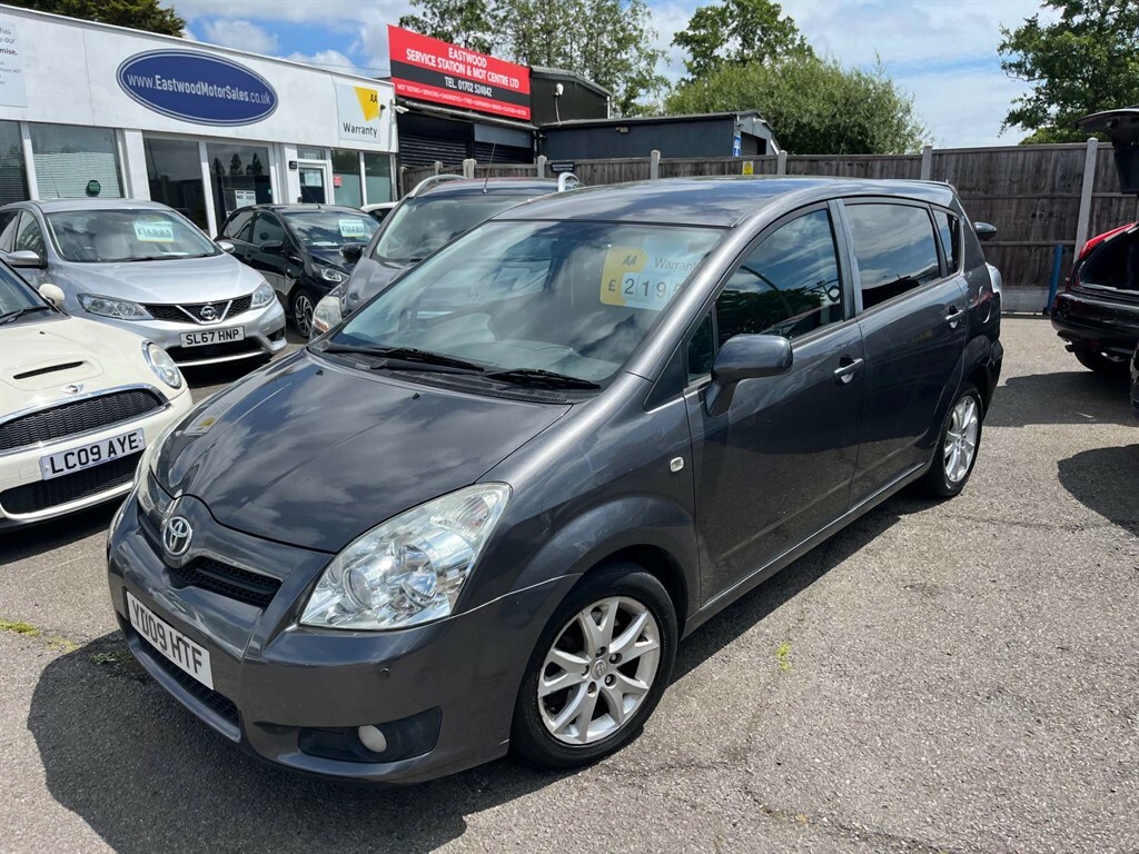 Toyota Corolla Verso Sr D-4d Grey