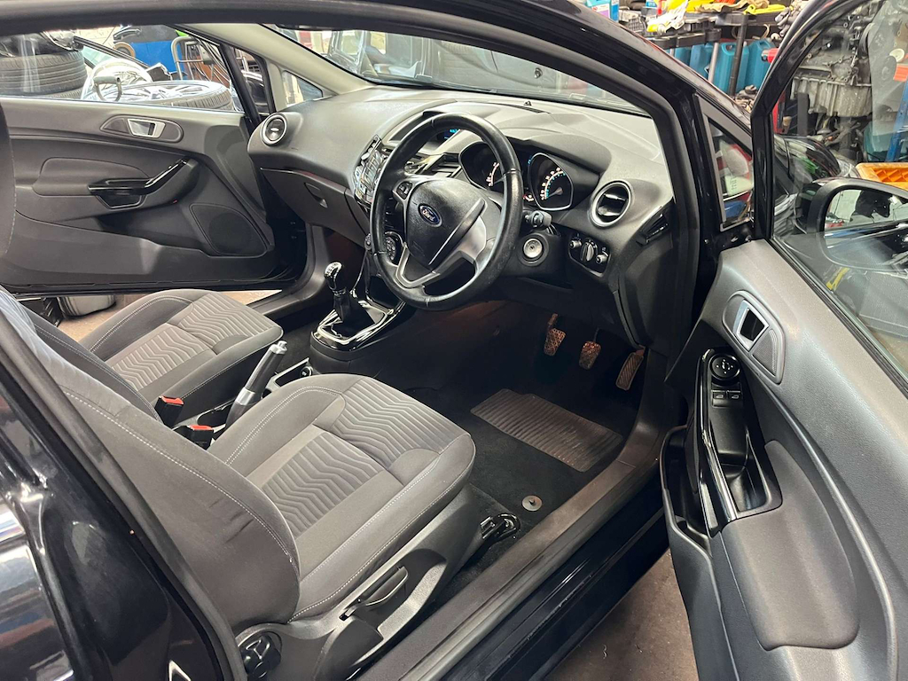 Ford Fiesta Zetec Black #3