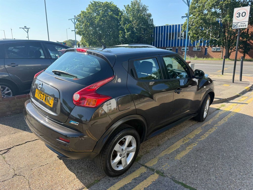 Nissan Juke 1.5 Dci Visia Red #4