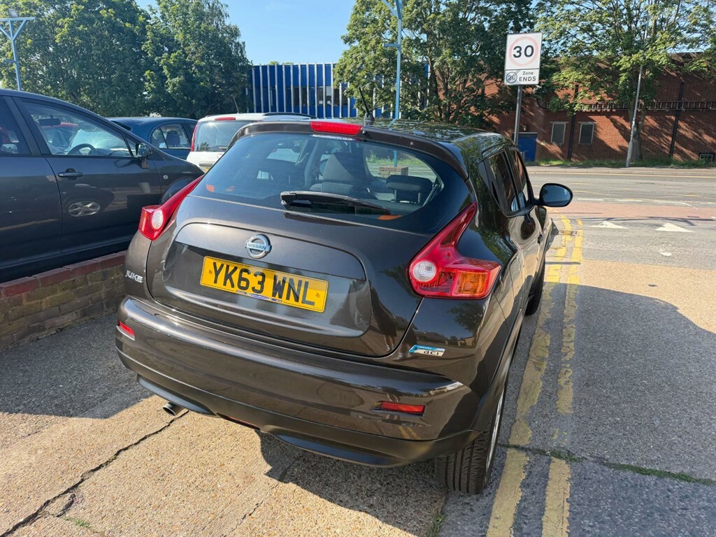 Nissan Juke 1.5 Dci Visia Red #6