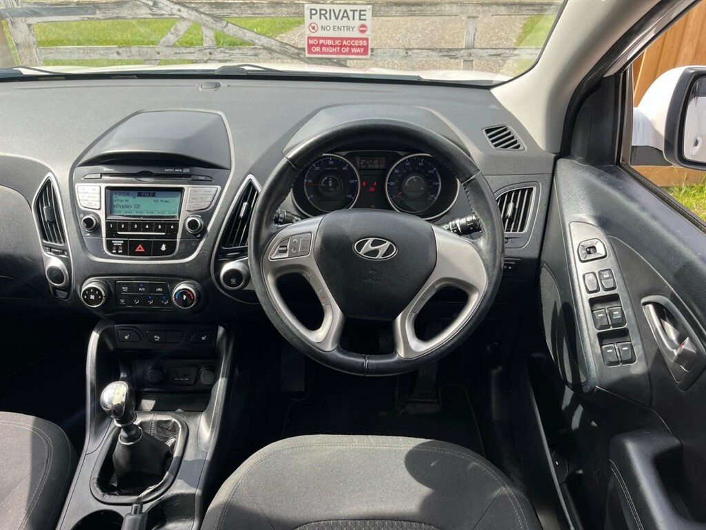 Hyundai Ix35 Style Crdi White #4