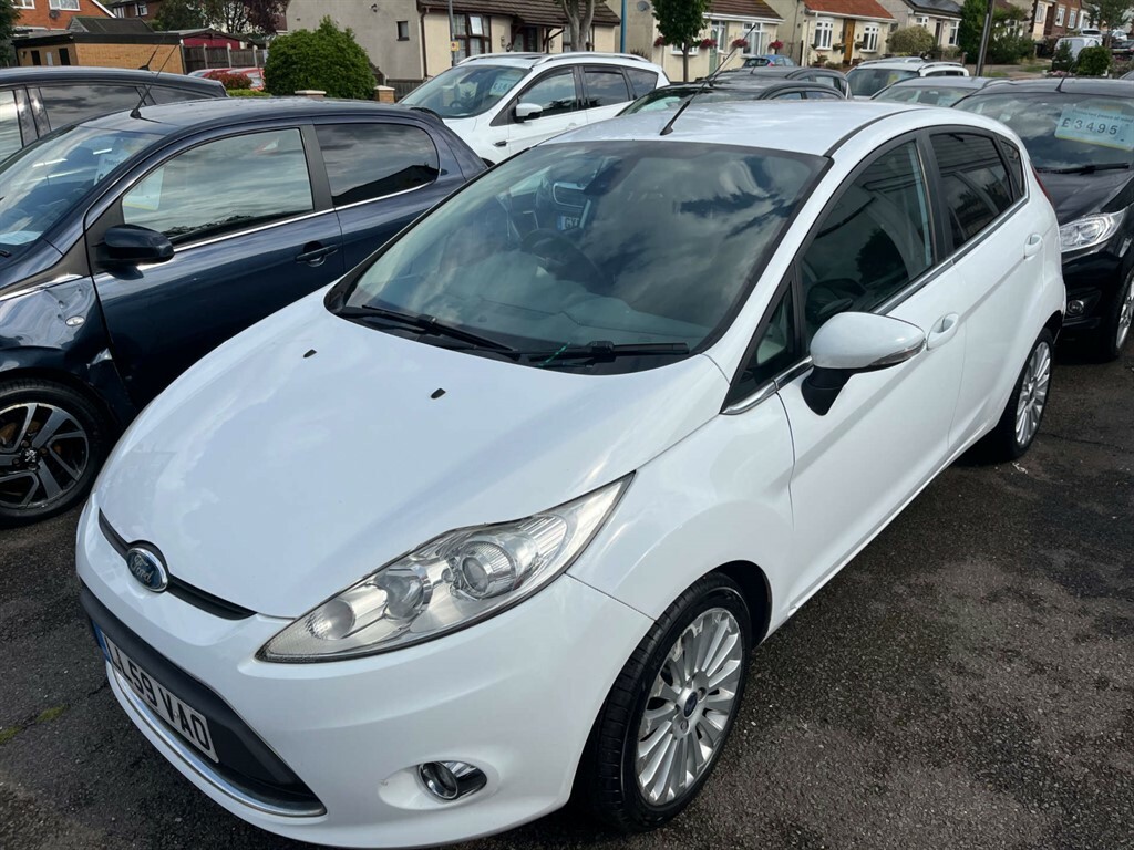 Ford Fiesta Titanium 90 Tdci White #3