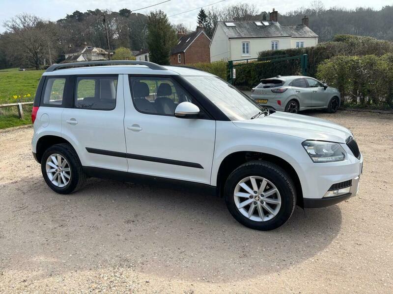Skoda Yeti 1.2 Tsi S Outdoor White