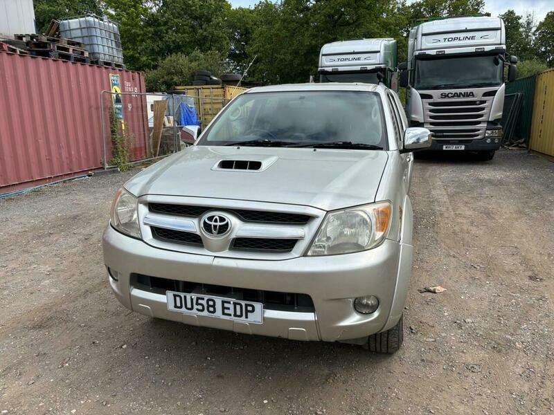 Toyota HILUX 3.0 D-4d Invincible 4Wd Silver #5