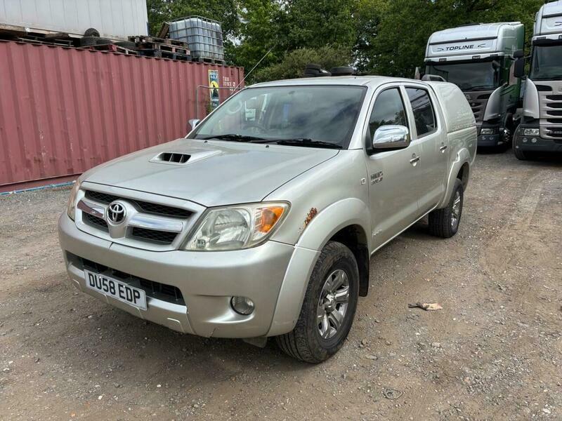 Toyota HILUX 3.0 D-4d Invincible 4Wd Silver #6