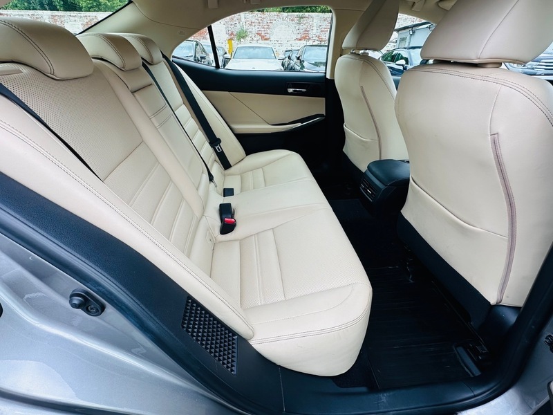 Lexus IS 300H Premier U1536 Ulez Grey #36