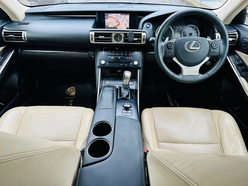 Lexus IS 300H Premier U1536 Ulez Grey #14