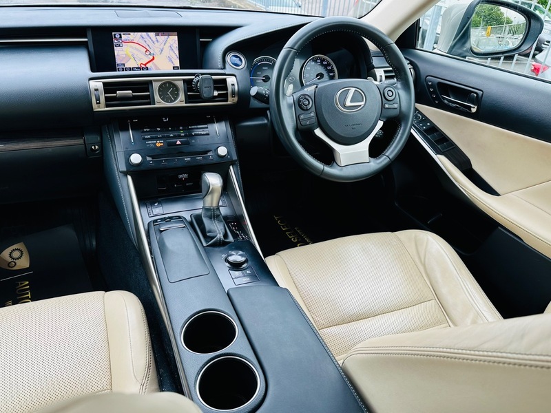 Lexus IS 300H Premier U1536 Ulez Grey #16