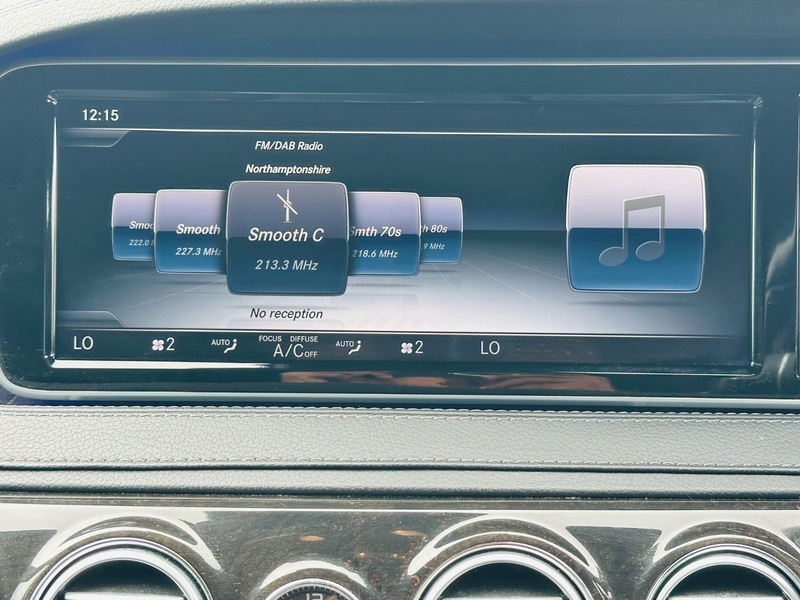 Mercedes-Benz S Class Saloon Blue #26