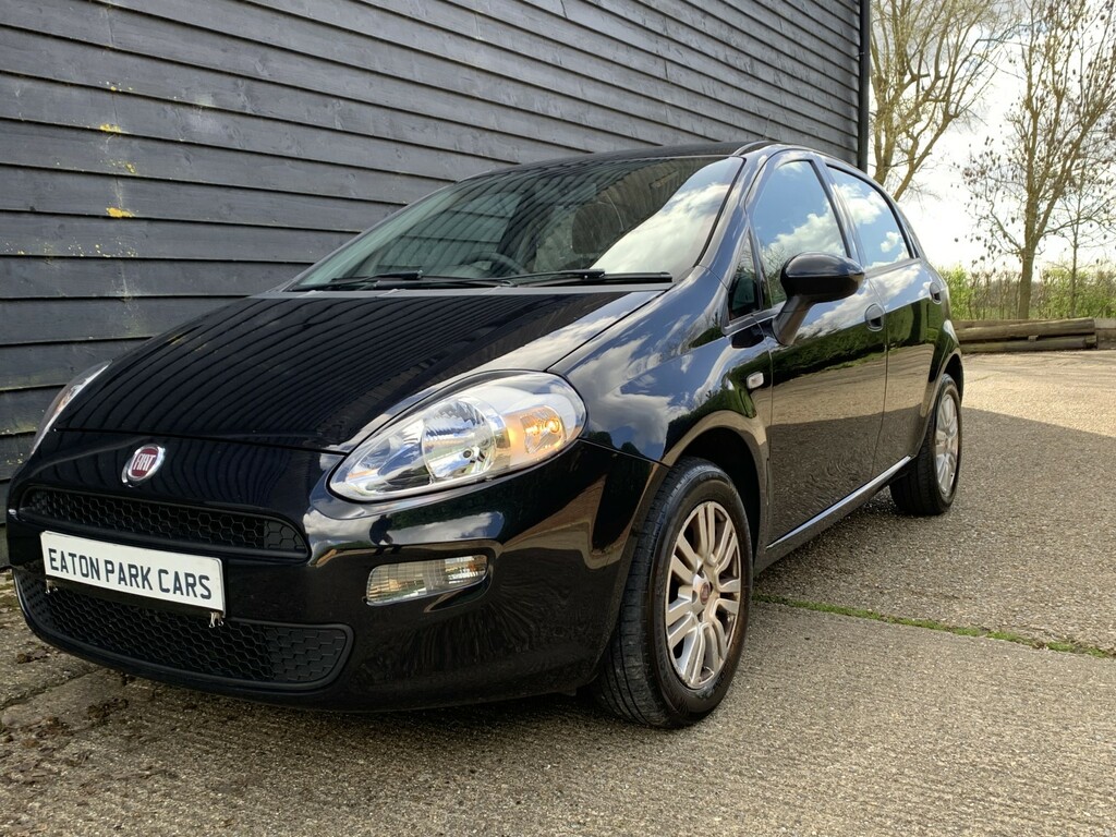Fiat Punto 1.2 Punto 5-Door 1.2 8V 69Hp Pop Hatchback 2012  #2
