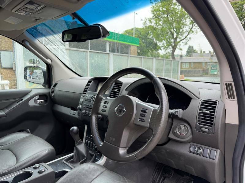 Nissan Pathfinder 2.5 Dci Tekna Grey #18