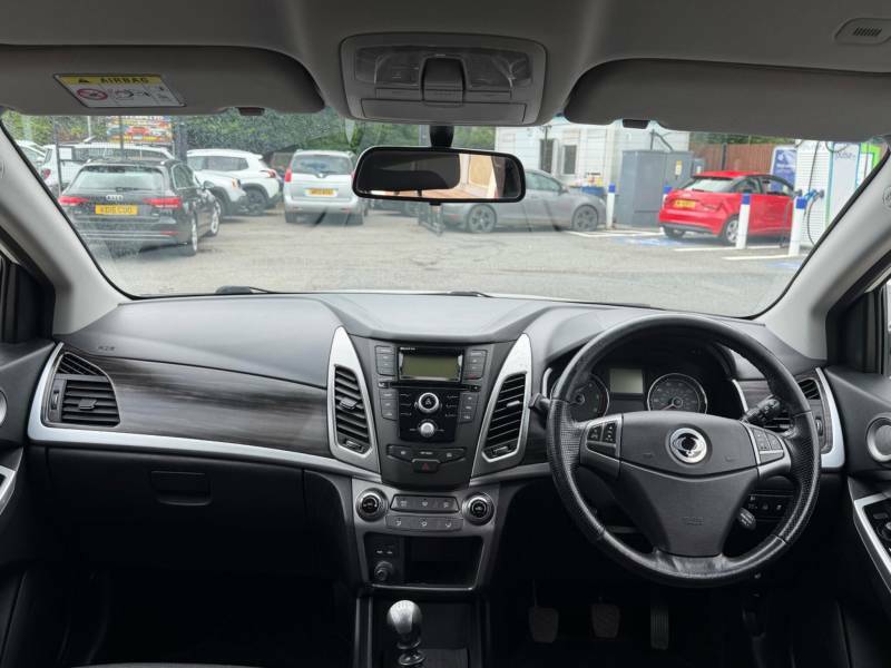 SsangYong Korando Red #17