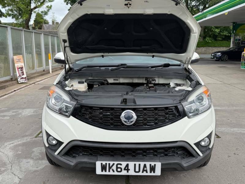 SsangYong Korando Red #9