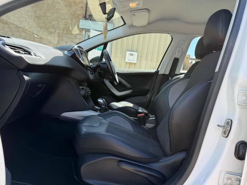 Peugeot 2008 Blue Hdi Active White #14
