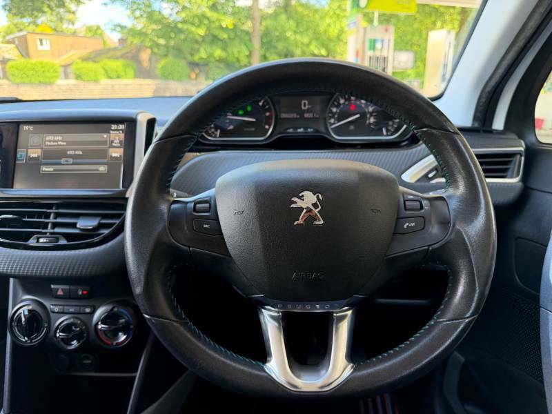 Peugeot 2008 Blue Hdi Active White #23