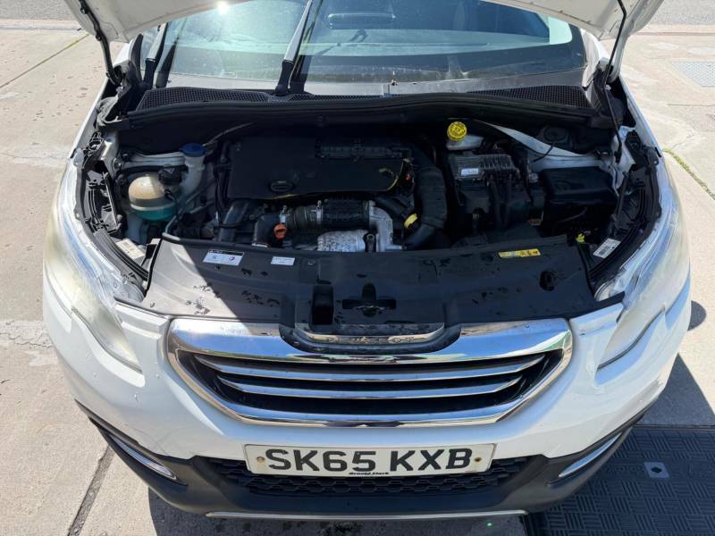 Peugeot 2008 Blue Hdi Active White #9