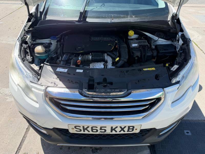 Peugeot 2008 Blue Hdi Active White #10