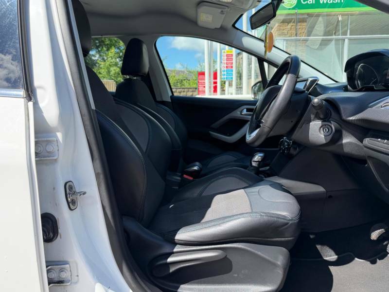 Peugeot 2008 Blue Hdi Active White #19