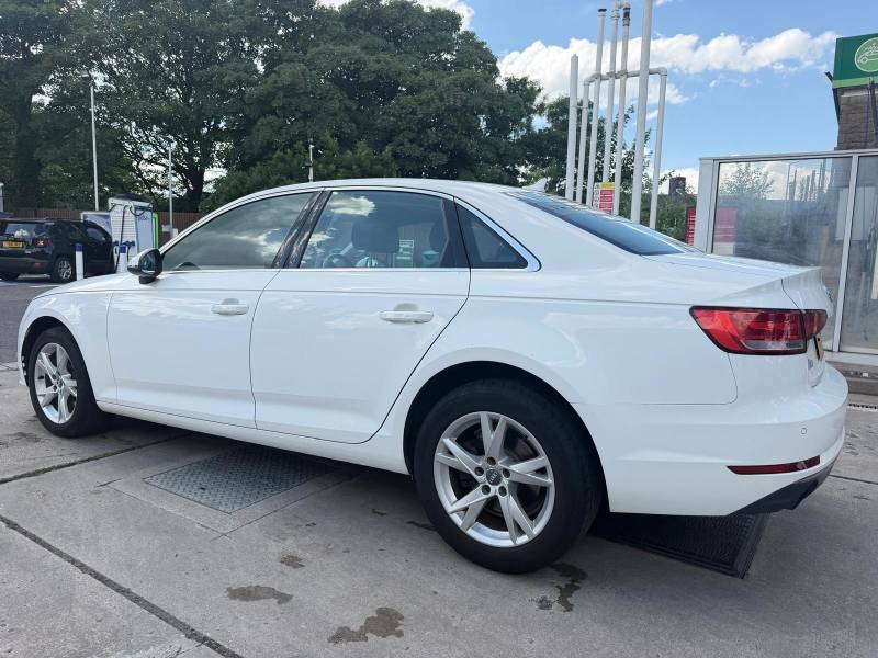 Audi A4 Estate Avant Tdi Ultra Sport 201616 Black #7