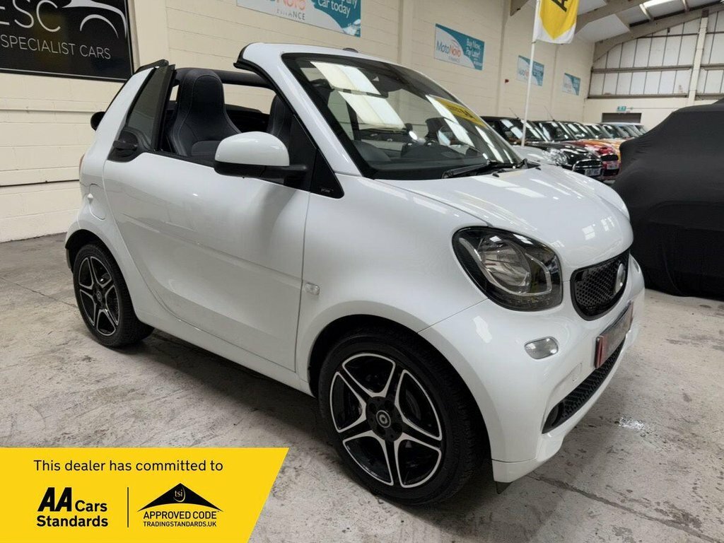 Smart Fortwo Cabrio 0.9L Prime White
