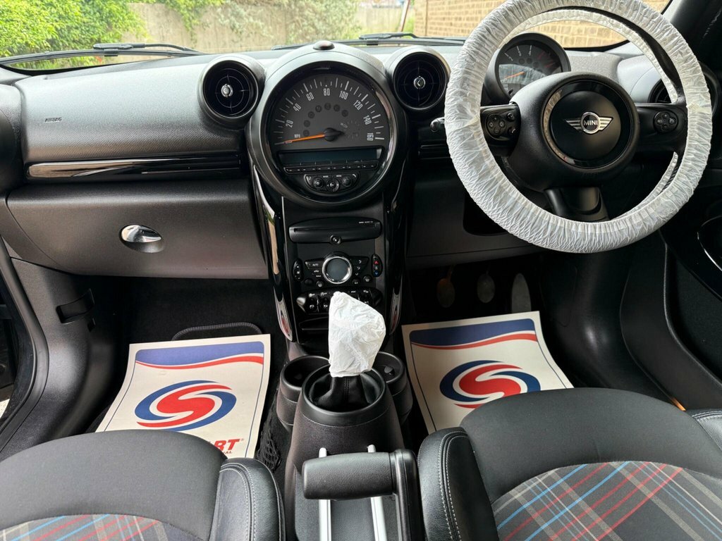 Mini Paceman 1.6L Cooper D Black #2