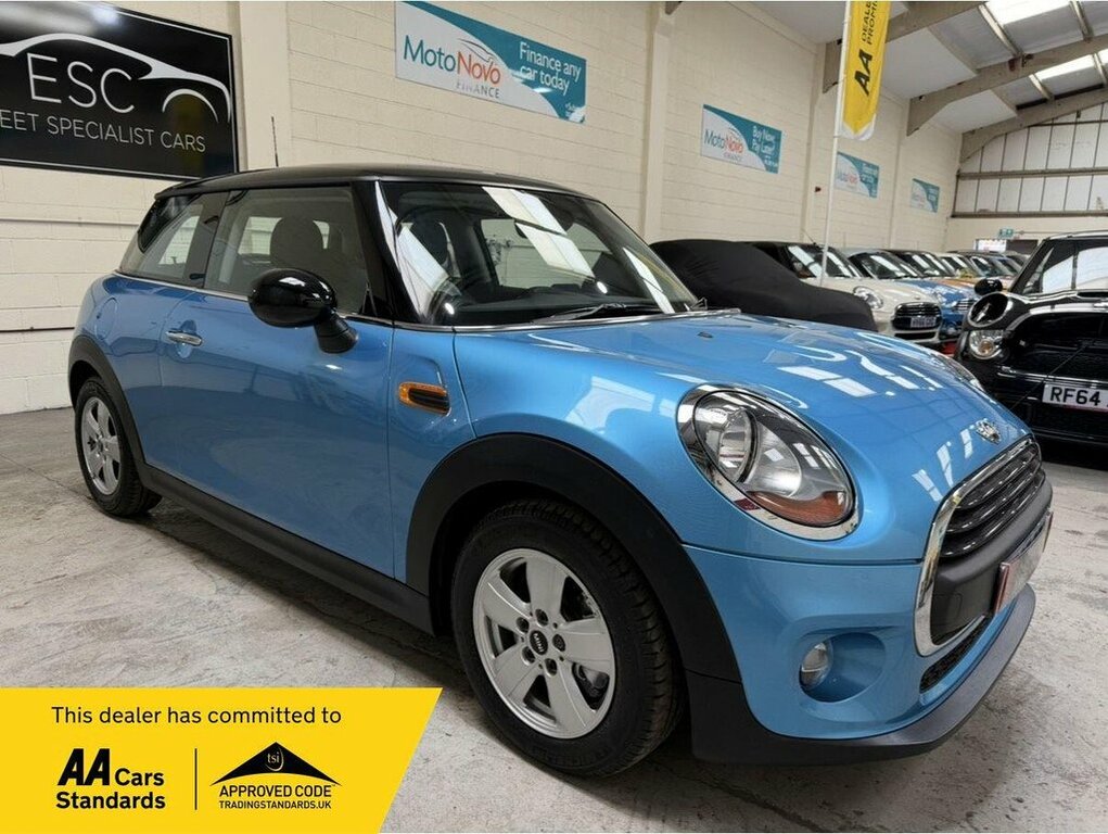 Mini Hatch 1.5L One Blue