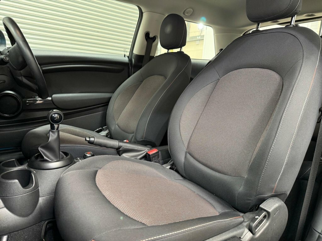 Mini Hatch 1.5L One Blue #2