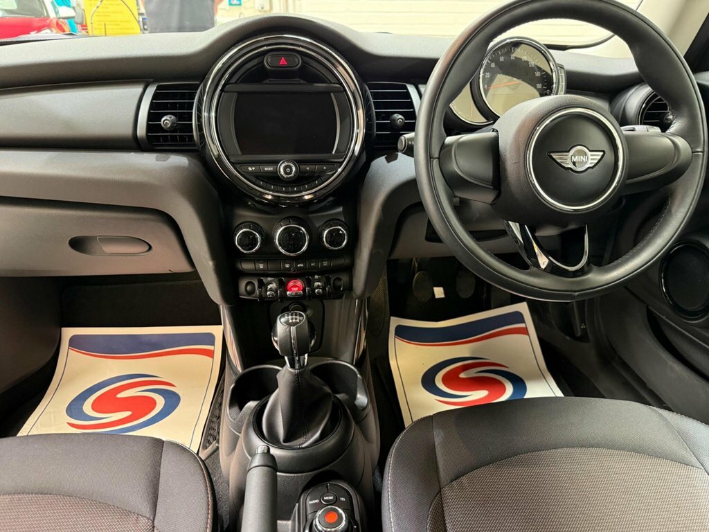 Mini Hatch 1.5L One Blue #6