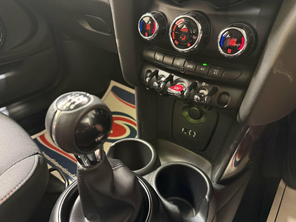 Mini Hatch 1.5L One Blue #5