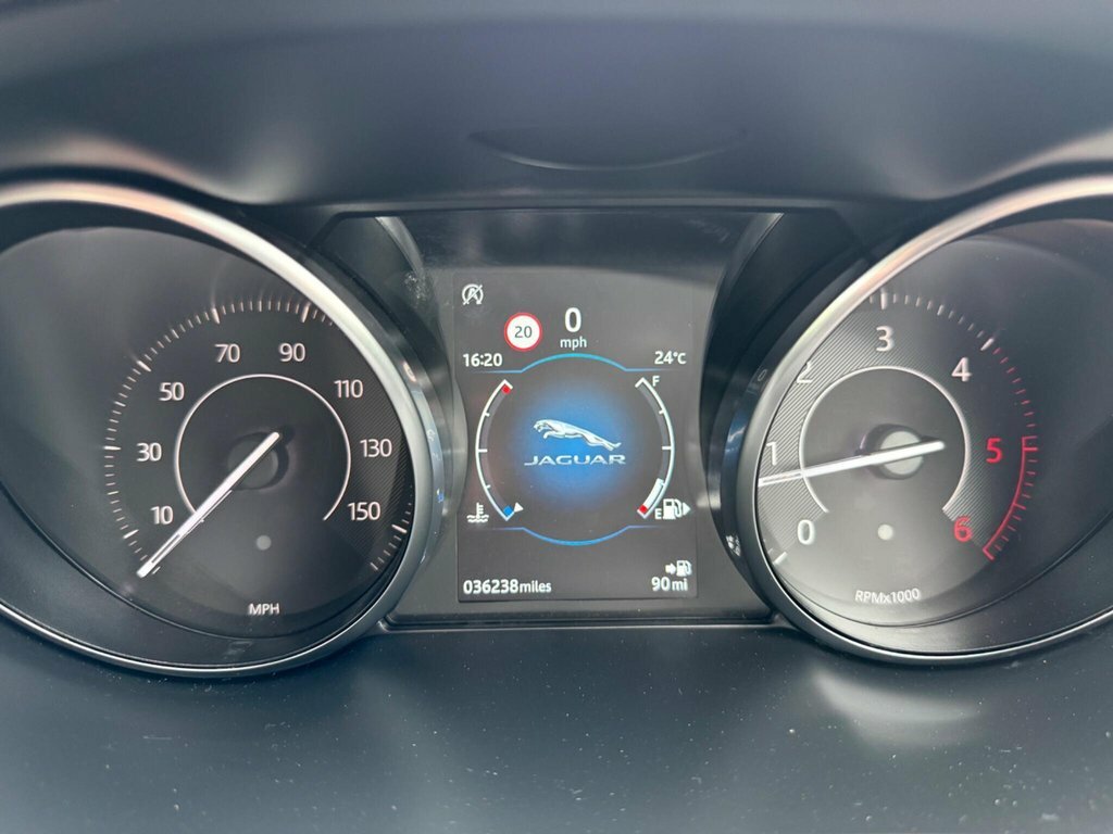 Jaguar E-Pace 2L S CA19SYS Red #3