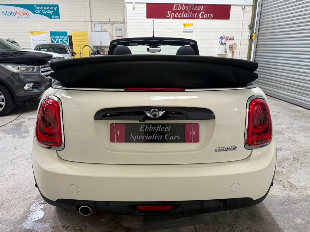 Mini Convertible 1.5L Cooper White #6