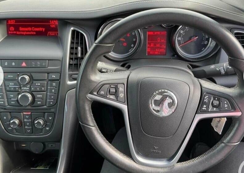Vauxhall Cascada 1.4L Se Black #2