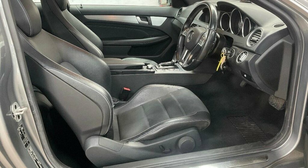 Mercedes-Benz C Class 2.1L Amg Sport Edition Silver #4