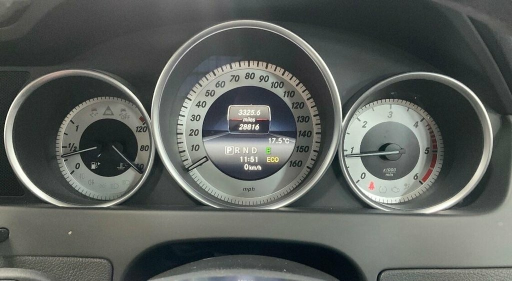 Mercedes-Benz C Class 2.1L Amg Sport Edition Silver #2