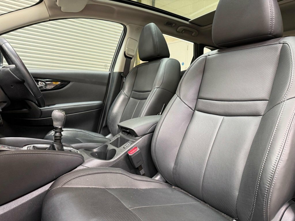 Nissan Qashqai 1.2L Tekna Grey #2