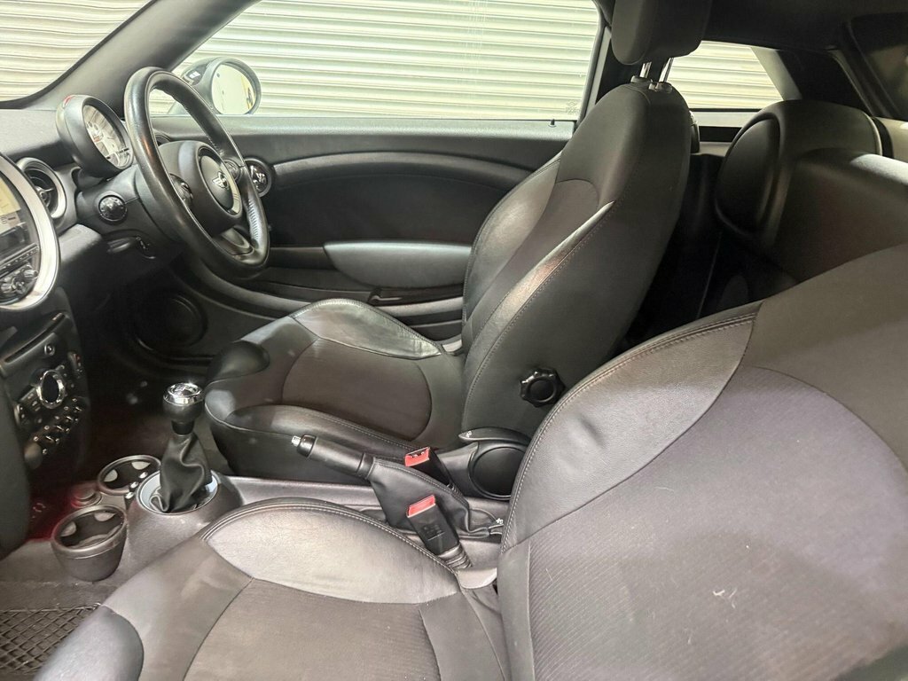 Mini Coupe 1.6L Cooper Silver #2