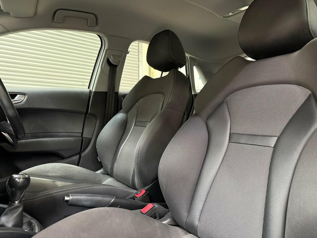 Audi A1 1.4L Sport White #2